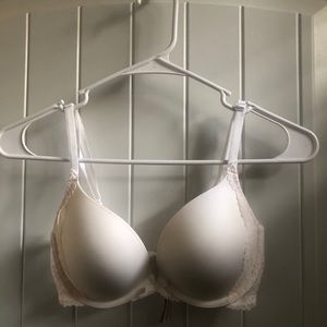 Dream Angels by Victoria’s Secret push up bra